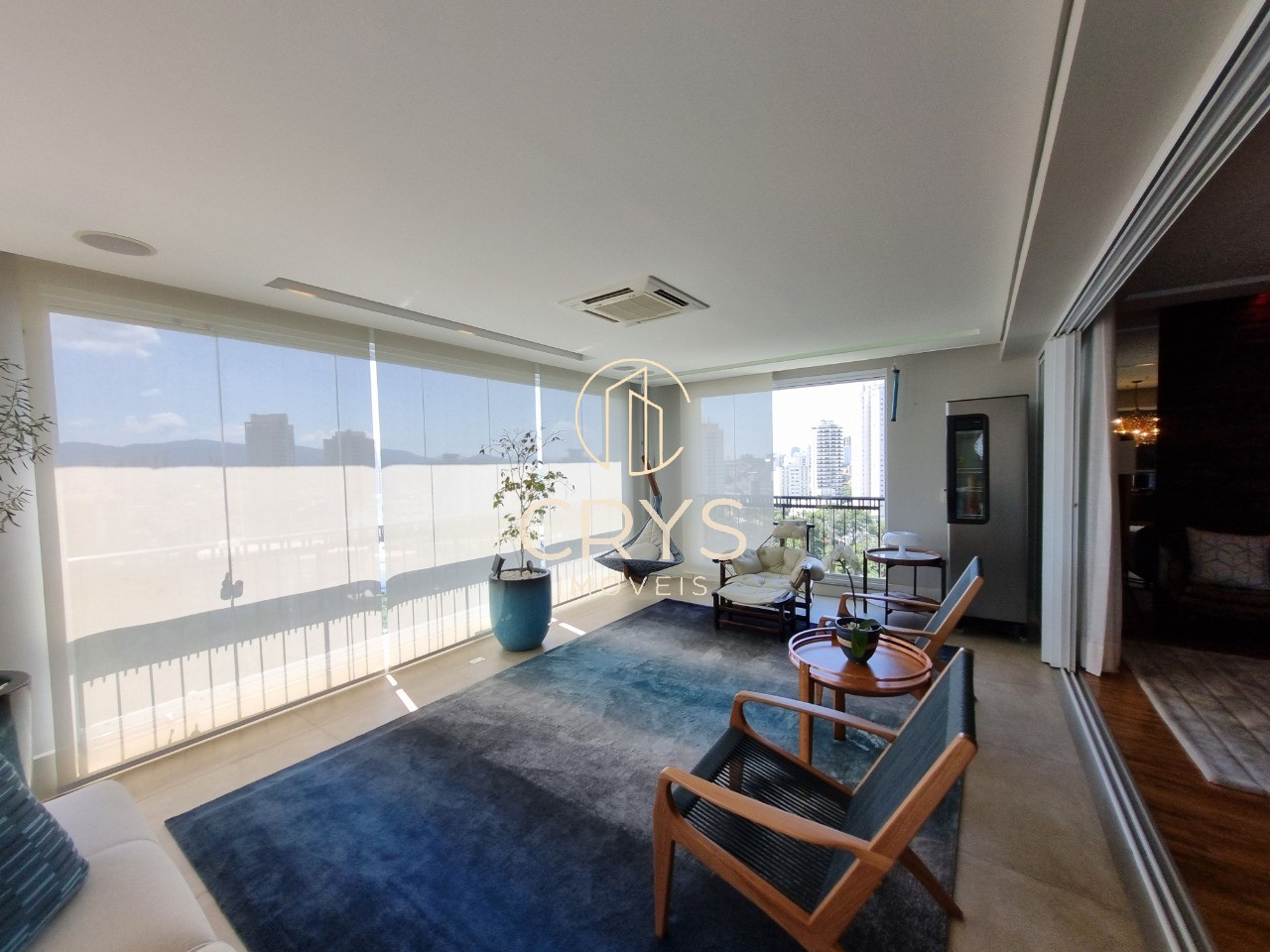 Apartamento, 3 quartos, 231 m² - Foto 1