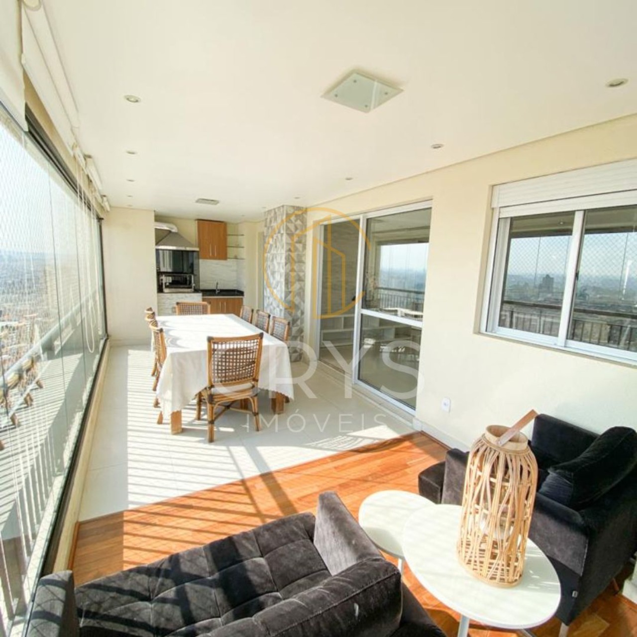 Apartamento, 3 quartos, 140 m² - Foto 1