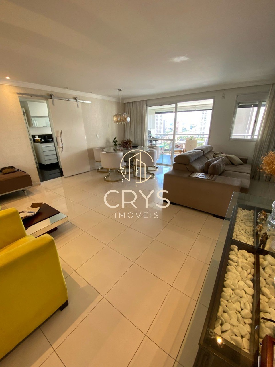 Apartamento, 3 quartos, 140 m² - Foto 2