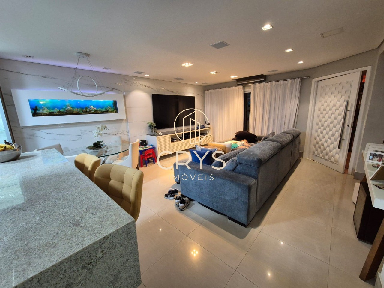 Casa à venda com 3 quartos, 175m² - Foto 1