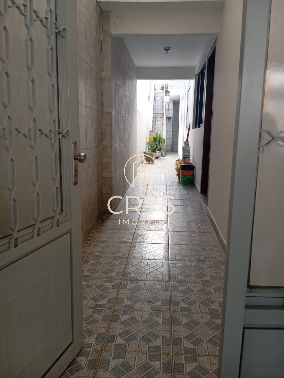 Casa à venda com 2 quartos, 100m² - Foto 2