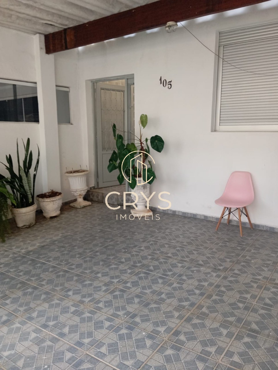 Casa à venda com 2 quartos, 100m² - Foto 1