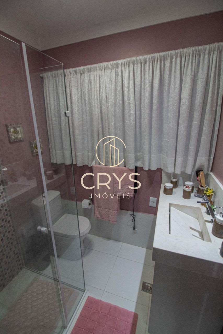 Casa, 3 quartos, 225 m² - Foto 18