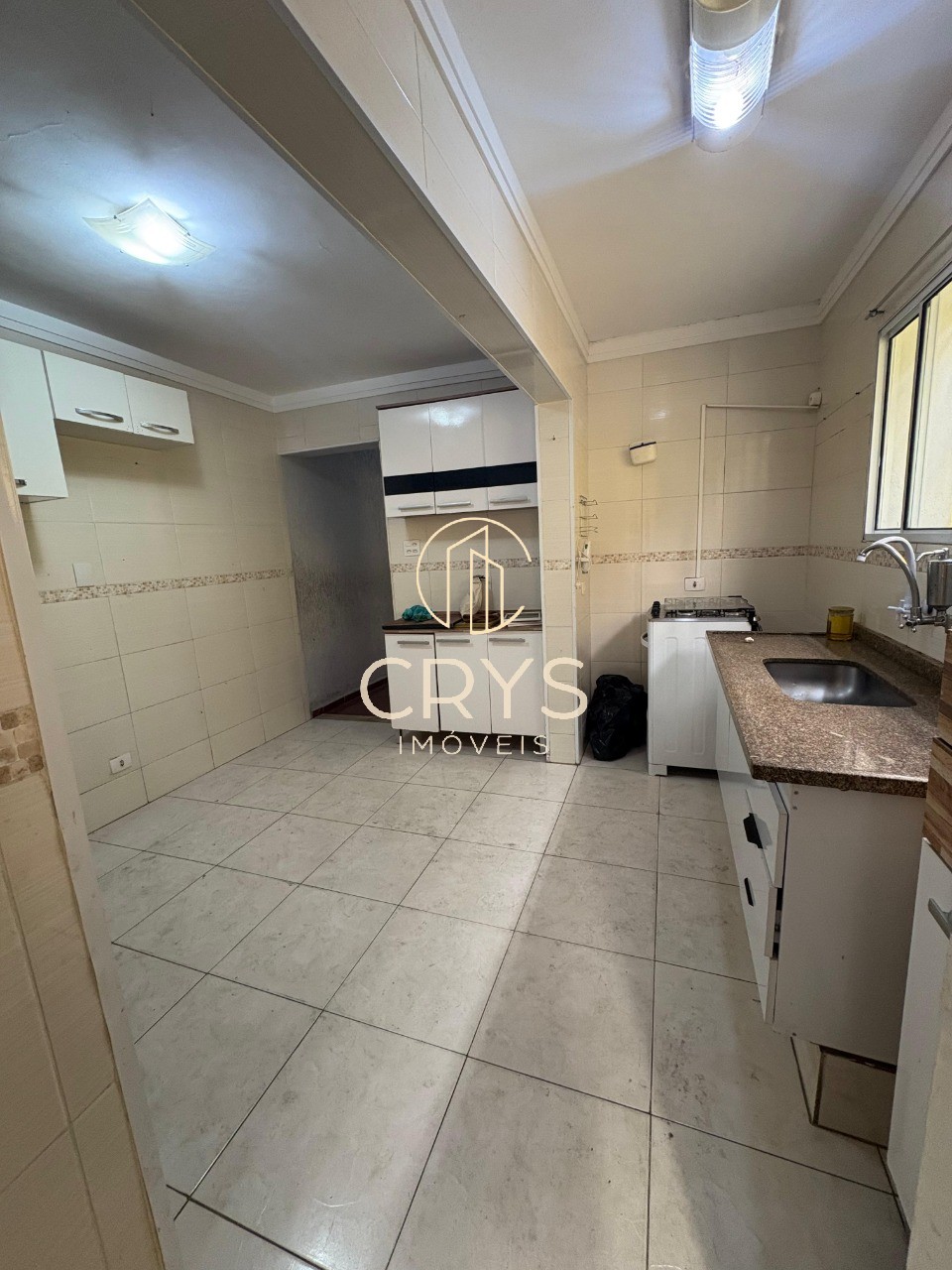 Casa para alugar com 2 quartos, 100m² - Foto 5