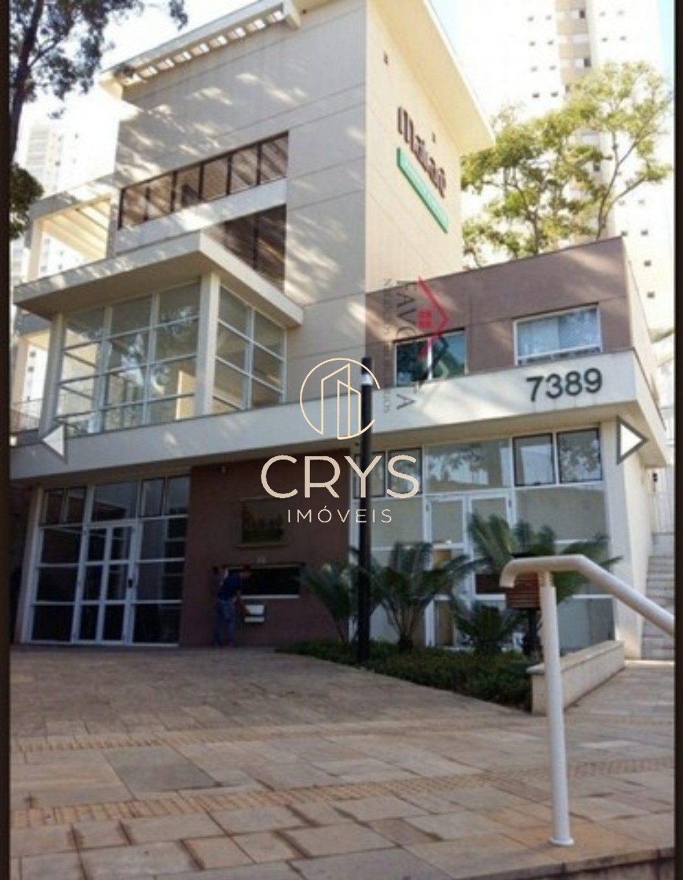 Apartamento à venda com 3 quartos, 136m² - Foto 2