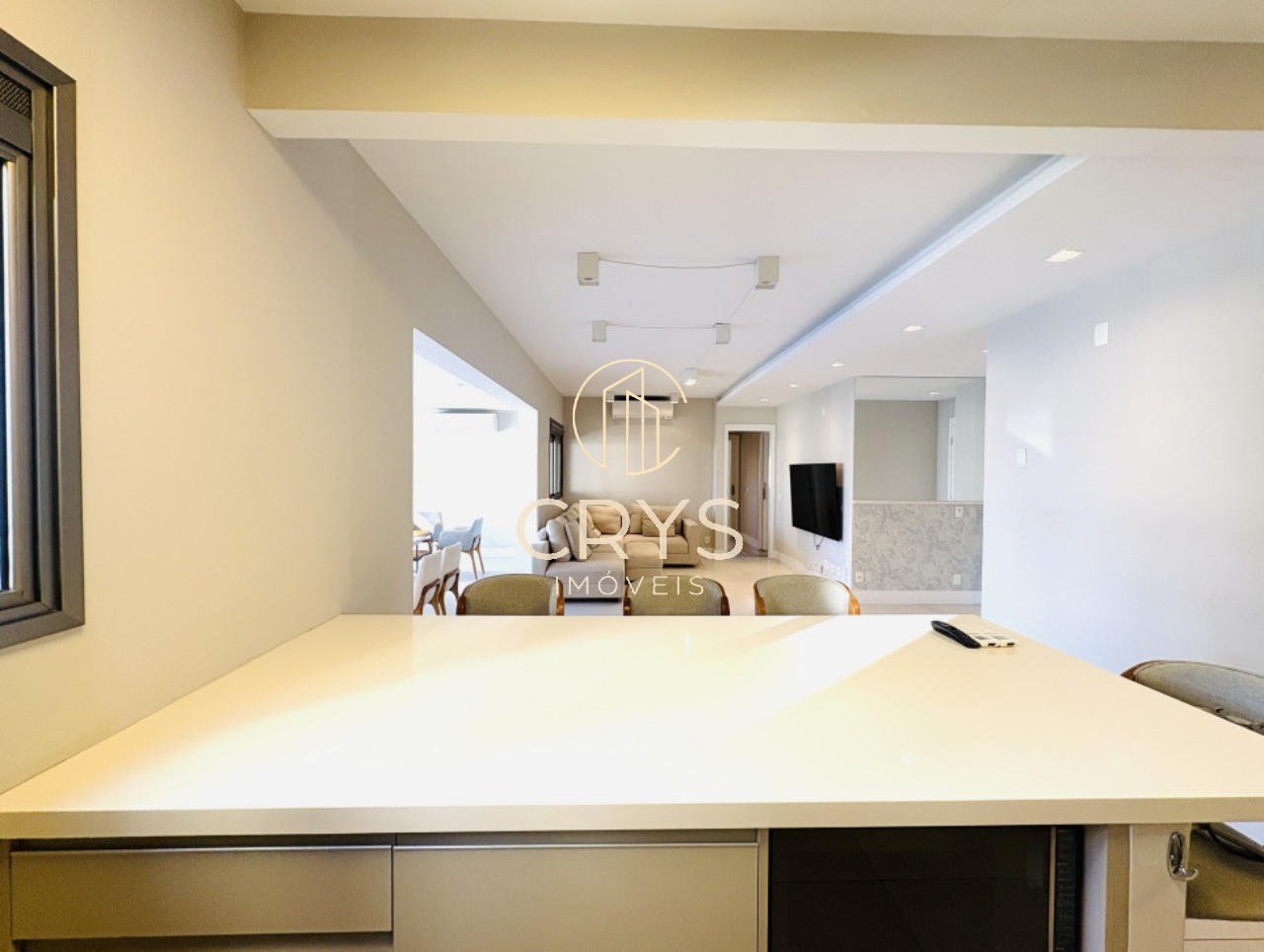 Apartamento para alugar com 3 quartos, 150m² - Foto 8