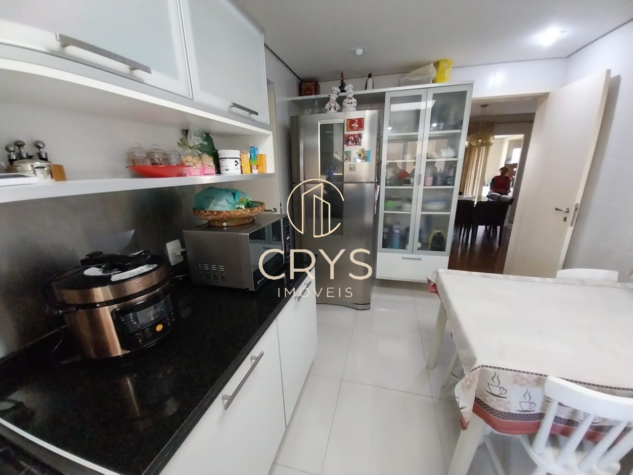 Apartamento, 3 quartos, 189 m² - Foto 2