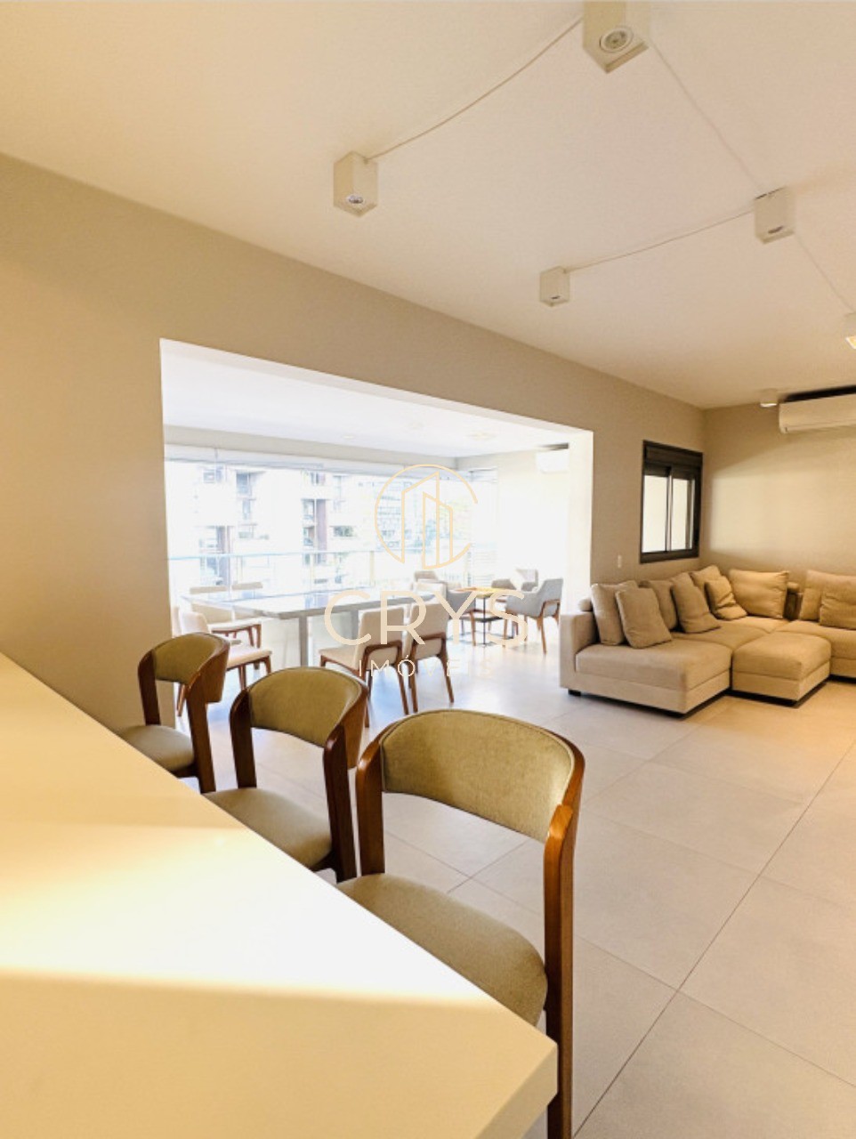 Apartamento para alugar com 3 quartos, 150m² - Foto 5