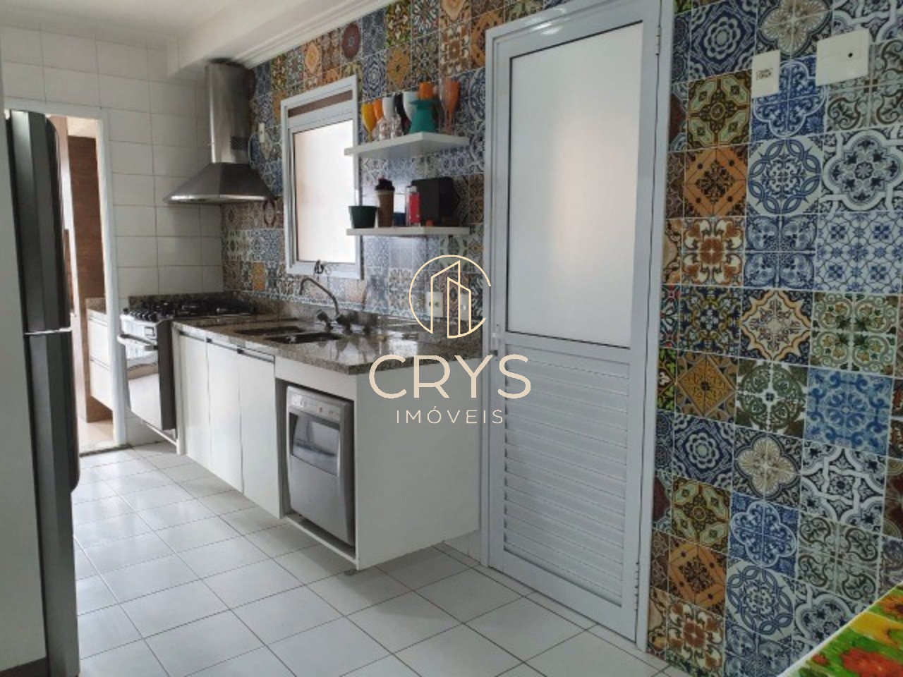 Apartamento à venda com 3 quartos, 136m² - Foto 3