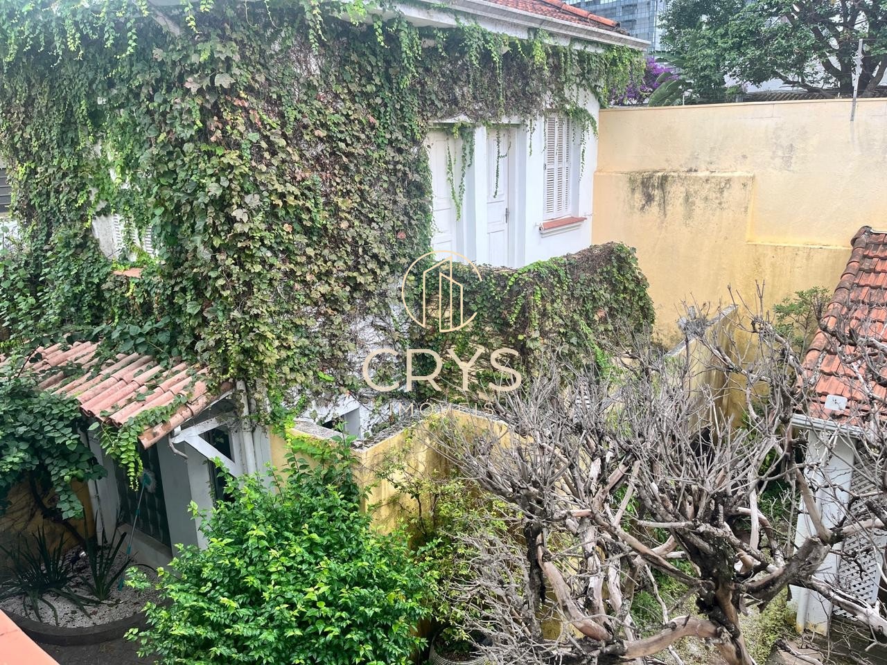 Casa para alugar com 4 quartos, 400m² - Foto 15