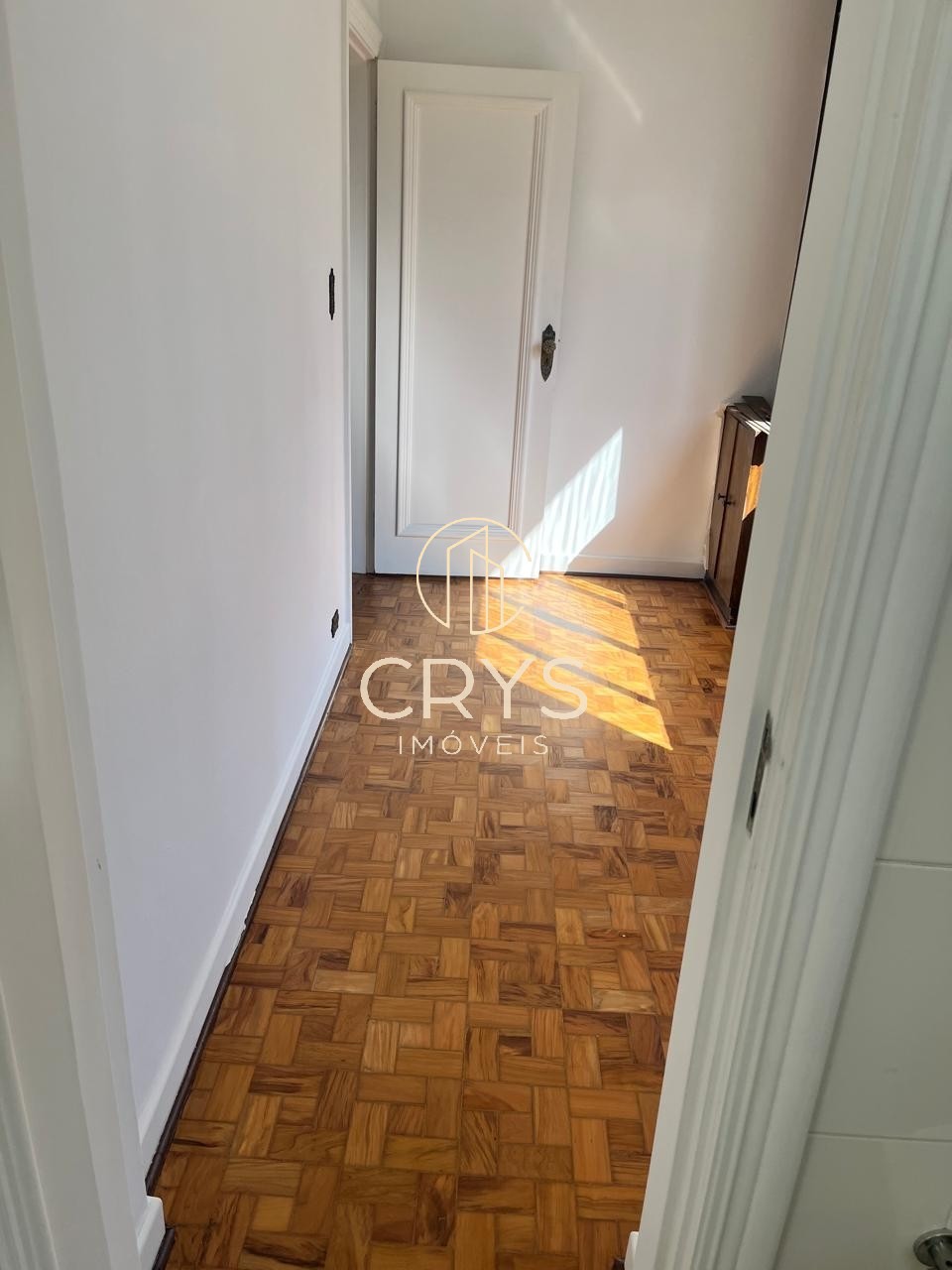 Casa para alugar com 4 quartos, 400m² - Foto 3