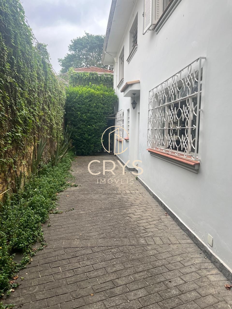 Casa para alugar com 4 quartos, 400m² - Foto 7