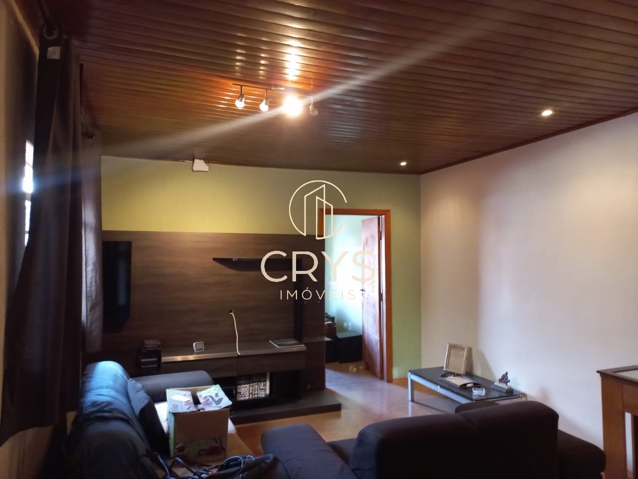Casa à venda com 2 quartos, 90m² - Foto 4