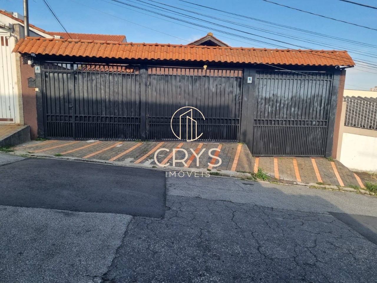 Casa, 3 quartos, 240 m² - Foto 1