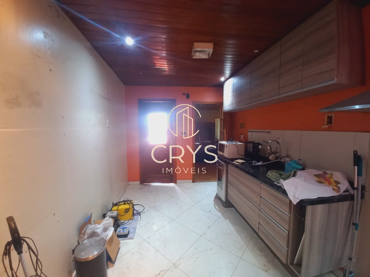 Casa à venda com 2 quartos, 90m² - Foto 9