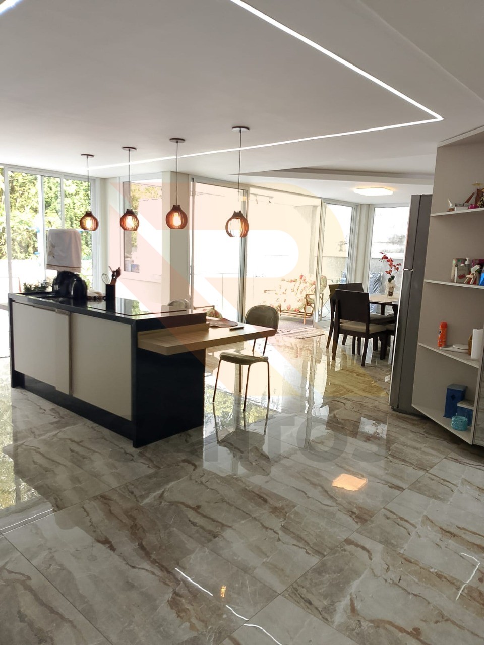 Casa, 4 quartos, 230 m² - Foto 1