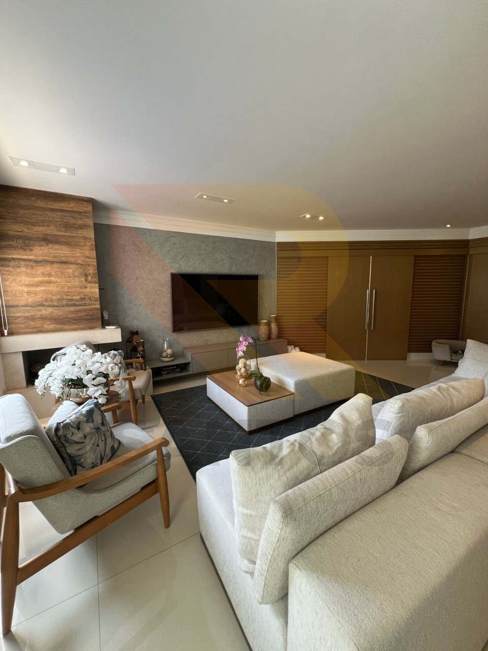 Casa, 4 quartos, 300 m² - Foto 1
