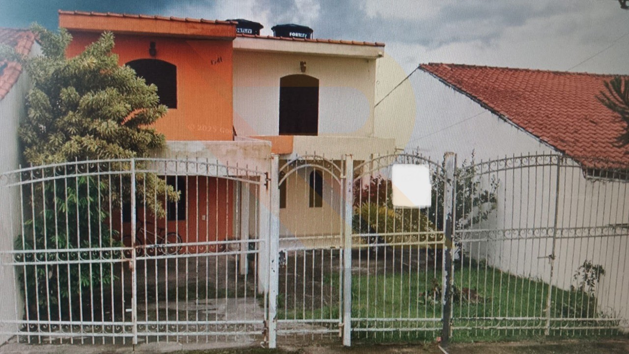 Casa, 3 quartos, 180 m² - Foto 1