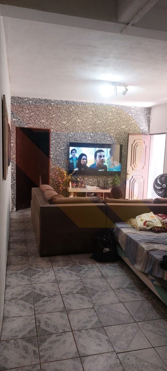 Casa, 2 quartos, 192 m² - Foto 1