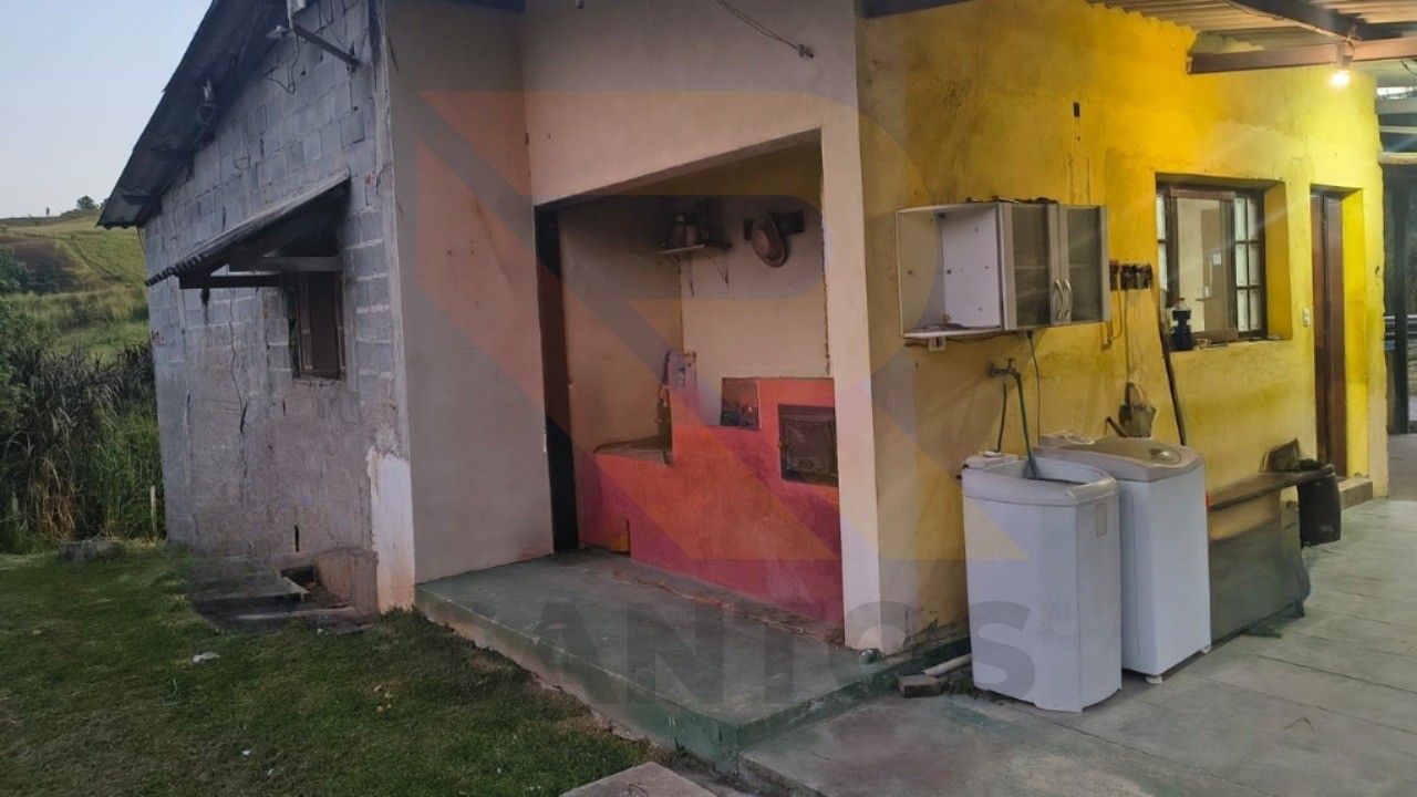 Casa, 2 quartos, 881 m² - Foto 4