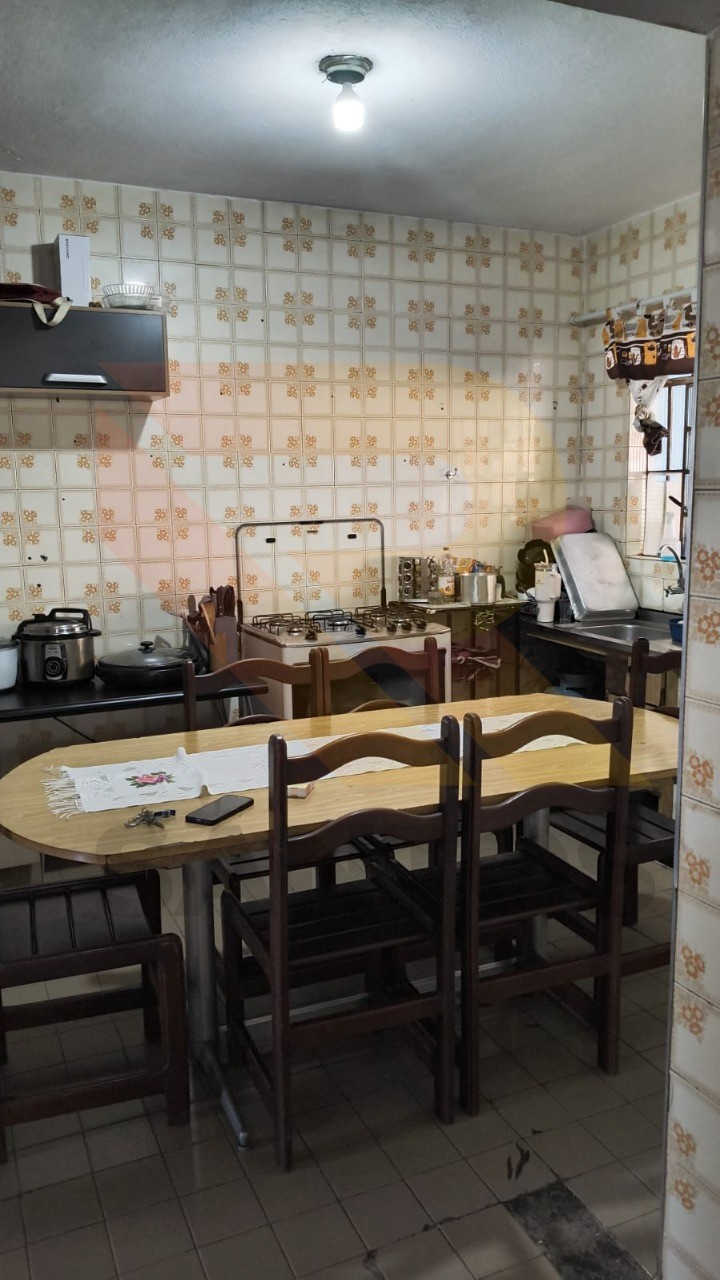 Casa, 3 quartos, 250 m² - Foto 8