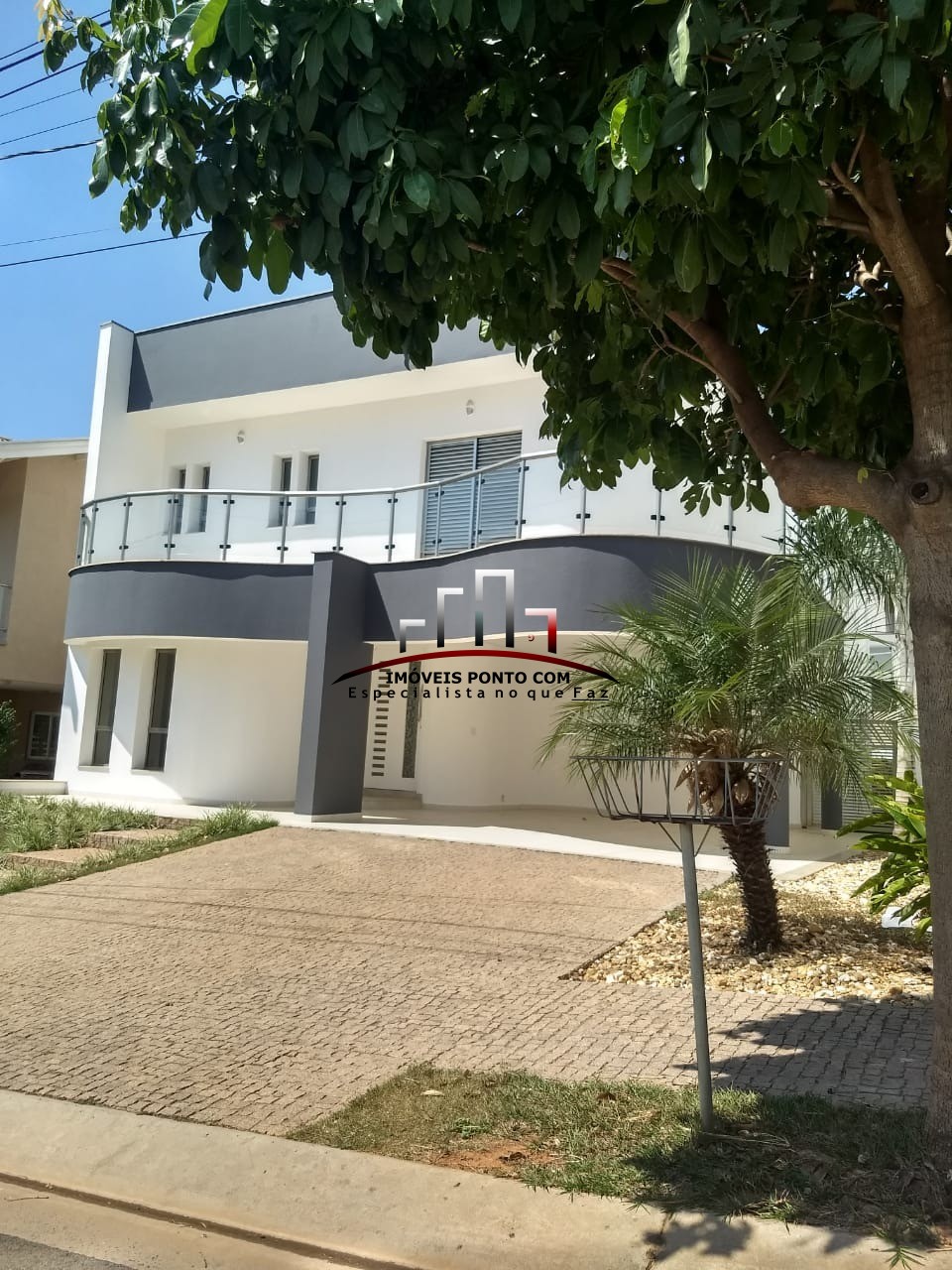 Sobrado, 3 quartos, 330 m² - Foto 1