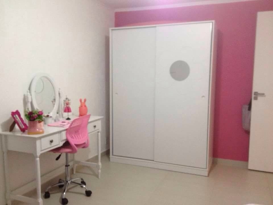 Excelente casa Térrea com edícula completa nos fundos,140 metros de área construída.