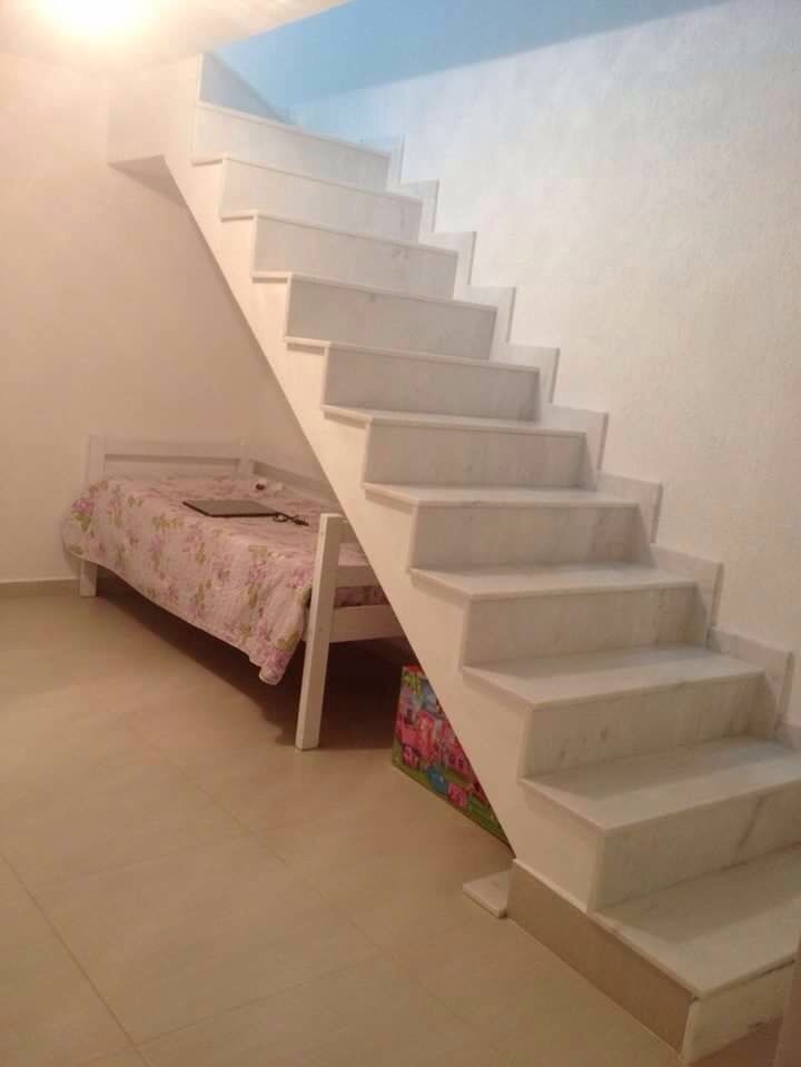 Excelente casa Térrea com edícula completa nos fundos,140 metros de área construída.