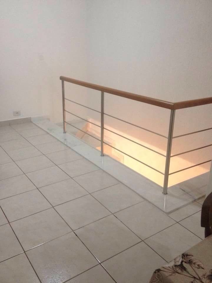 Excelente casa Térrea com edícula completa nos fundos,140 metros de área construída.