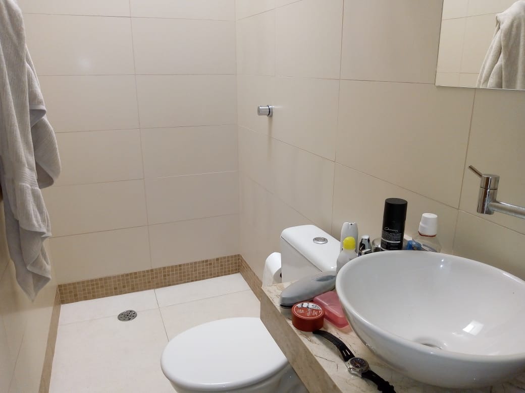 Excelente sobrado na vila alpina com 03 dormitórios sendo um
