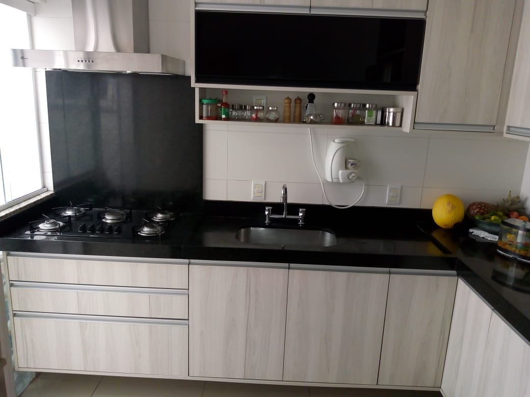 Excelente sobrado na vila alpina com 03 dormitórios sendo um