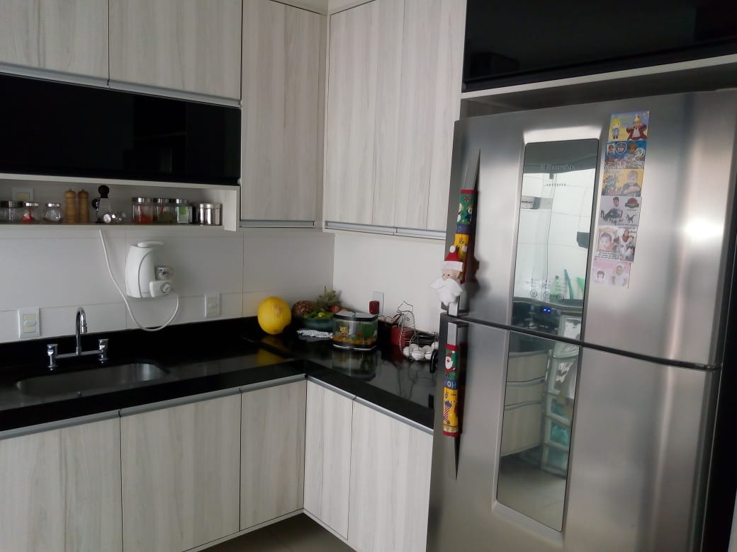 Excelente sobrado na Vila Alpina com 03 dormitórios sendo uma suíte
