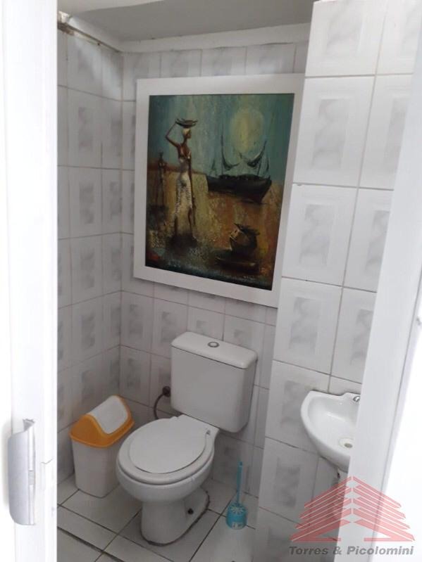 Sobrado comercial - frente ao metrô vila prudente - e uninove