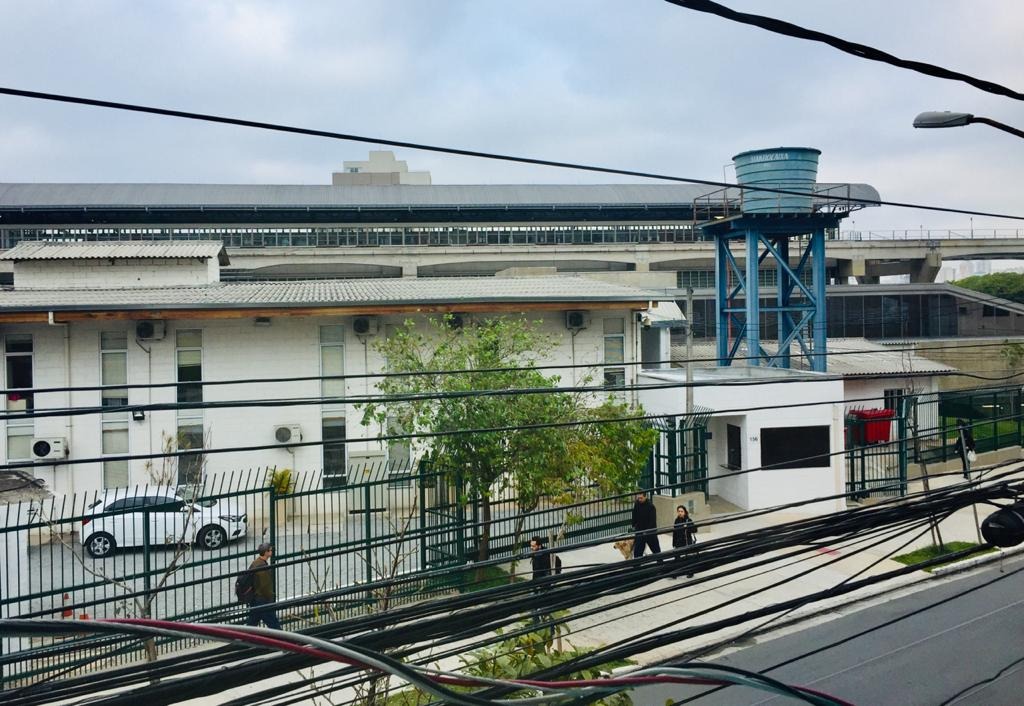Sobrado comercial - frente ao metrô vila prudente - e uninove