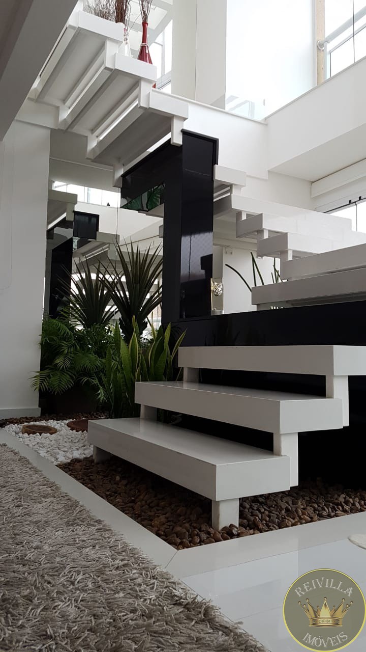 Cobertura duplex na mooca, 3 suites, 4 vagas, lazer, fino acabamento, ar condiconado, aceita permuta