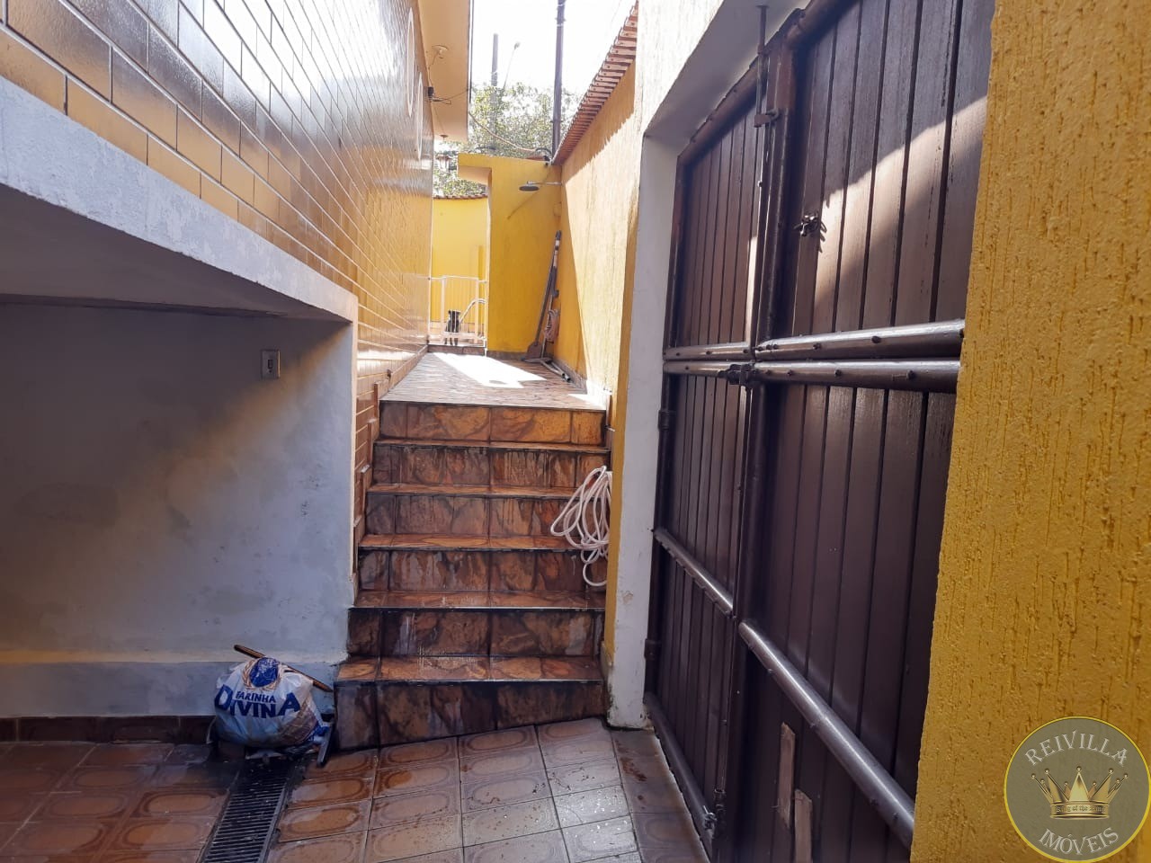 Casa Térrea de esquina Com Piscina Vila Industrial