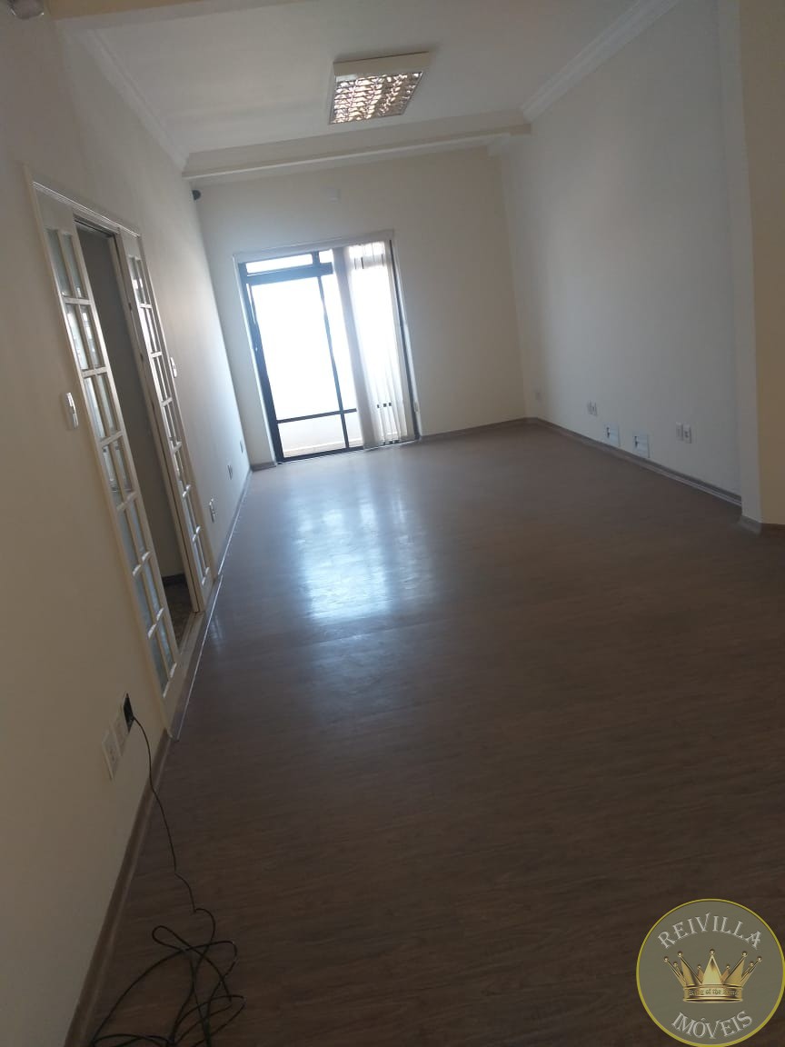 OPORTUNIDADE Andar inteiro de Conjunto Comercial com 352 mts e 14 salas no Centro :