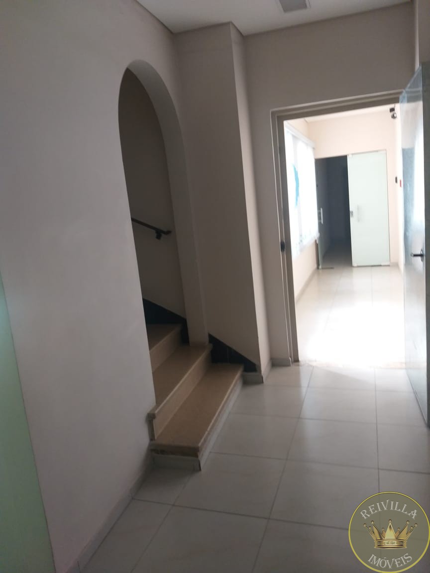 OPORTUNIDADE Andar inteiro de Conjunto Comercial com 352 mts e 14 salas no Centro :