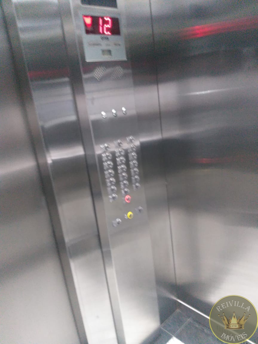 OPORTUNIDADE Andar inteiro de Conjunto Comercial com 352 mts e 14 salas no Centro :