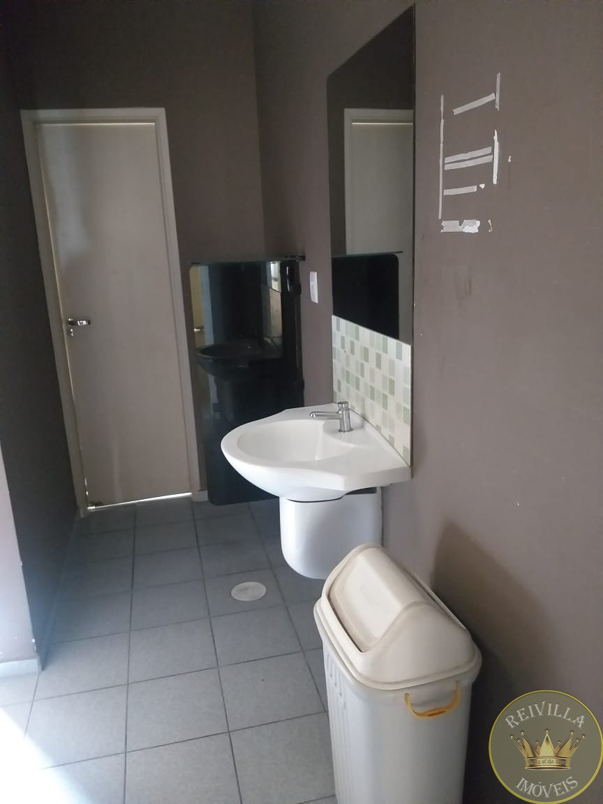 OPORTUNIDADE Andar inteiro de Conjunto Comercial com 352 mts e 14 salas no Centro :