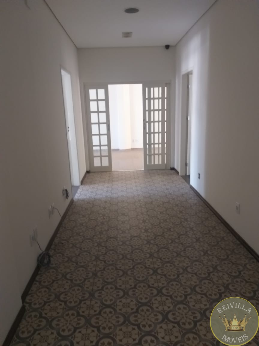 OPORTUNIDADE Andar inteiro de Conjunto Comercial com 352 mts e 14 salas no Centro :