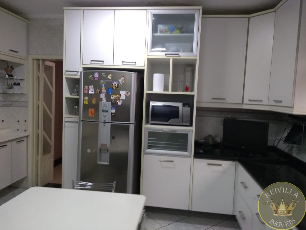 EXCELENTE SOBRADO com 346 m² de Área construída- JARDIM DA FIGUEIRA!!!