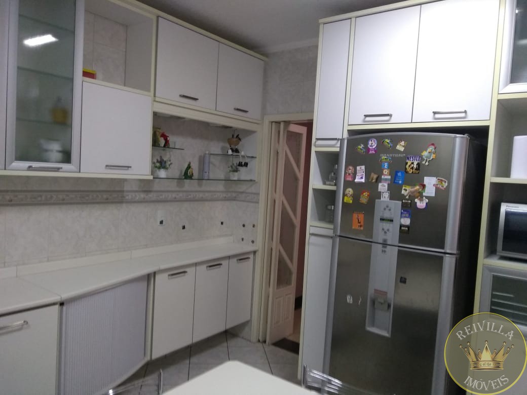 EXCELENTE SOBRADO com 346 m² de Área construída- JARDIM DA FIGUEIRA!!!