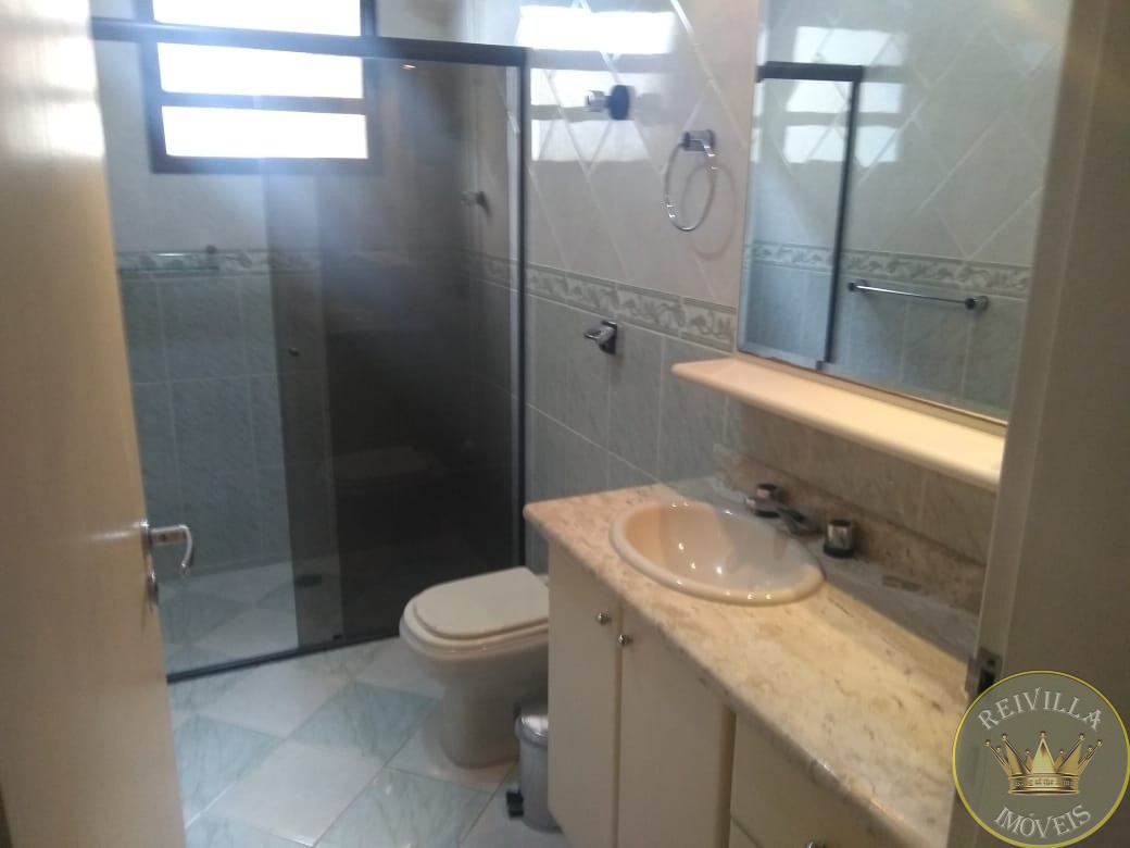 EXCELENTE SOBRADO com 346 m² de Área construída- JARDIM DA FIGUEIRA!!!