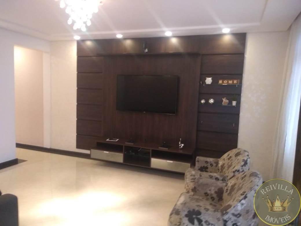 EXCELENTE SOBRADO com 346 m² de Área construída- JARDIM DA FIGUEIRA!!!