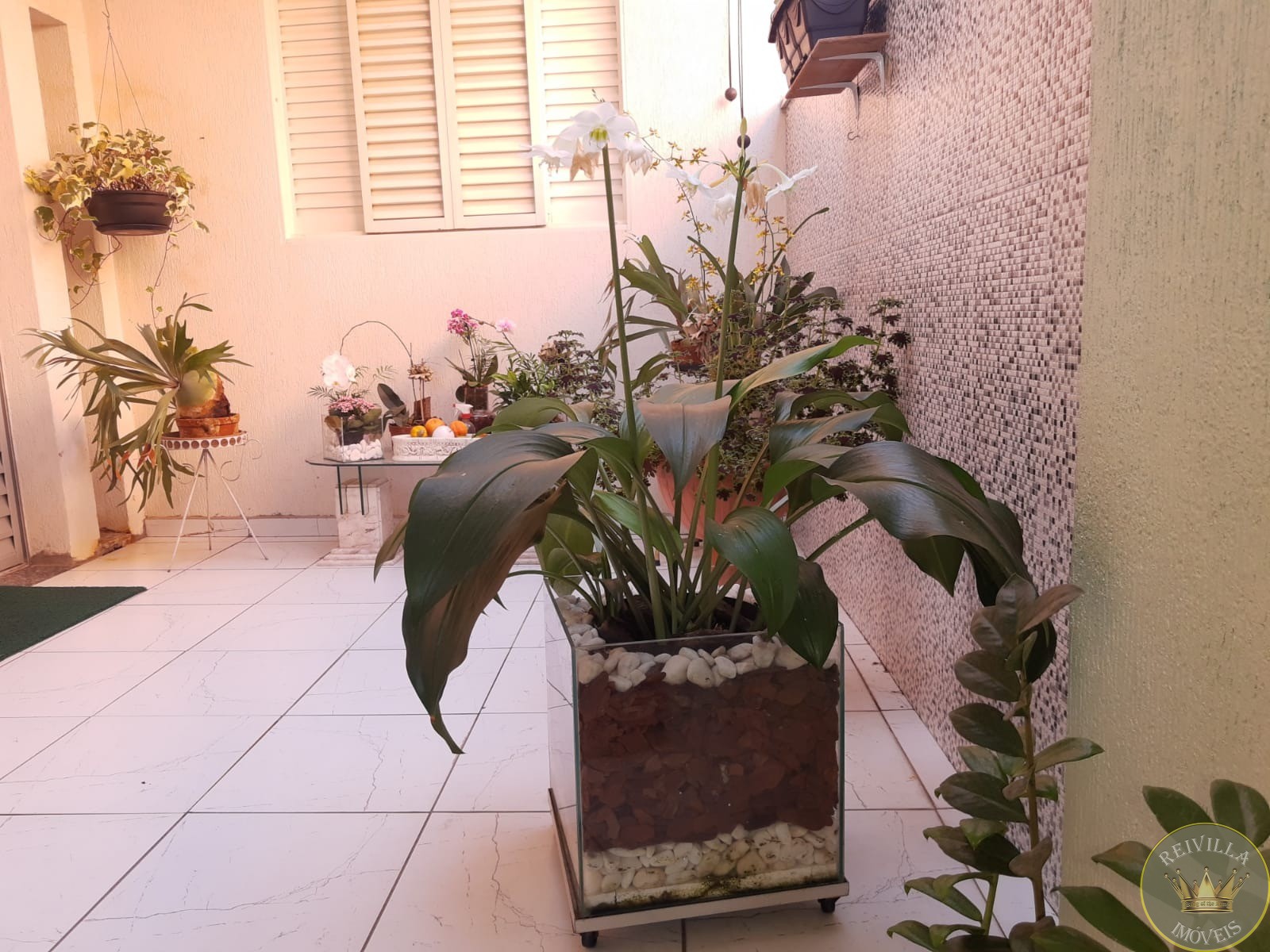 Excelente Casa para Venda com Entradas pelas ruas da frente e a de trás, Vila Ema terreno com 12X 25 02