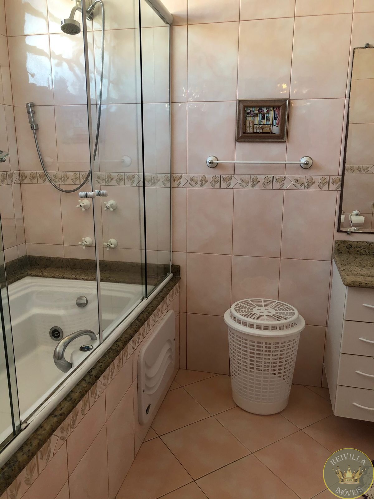 Amplo apartamento em uma das avenidas principais da Mooca.Apto 468 mts área total /368 área útil