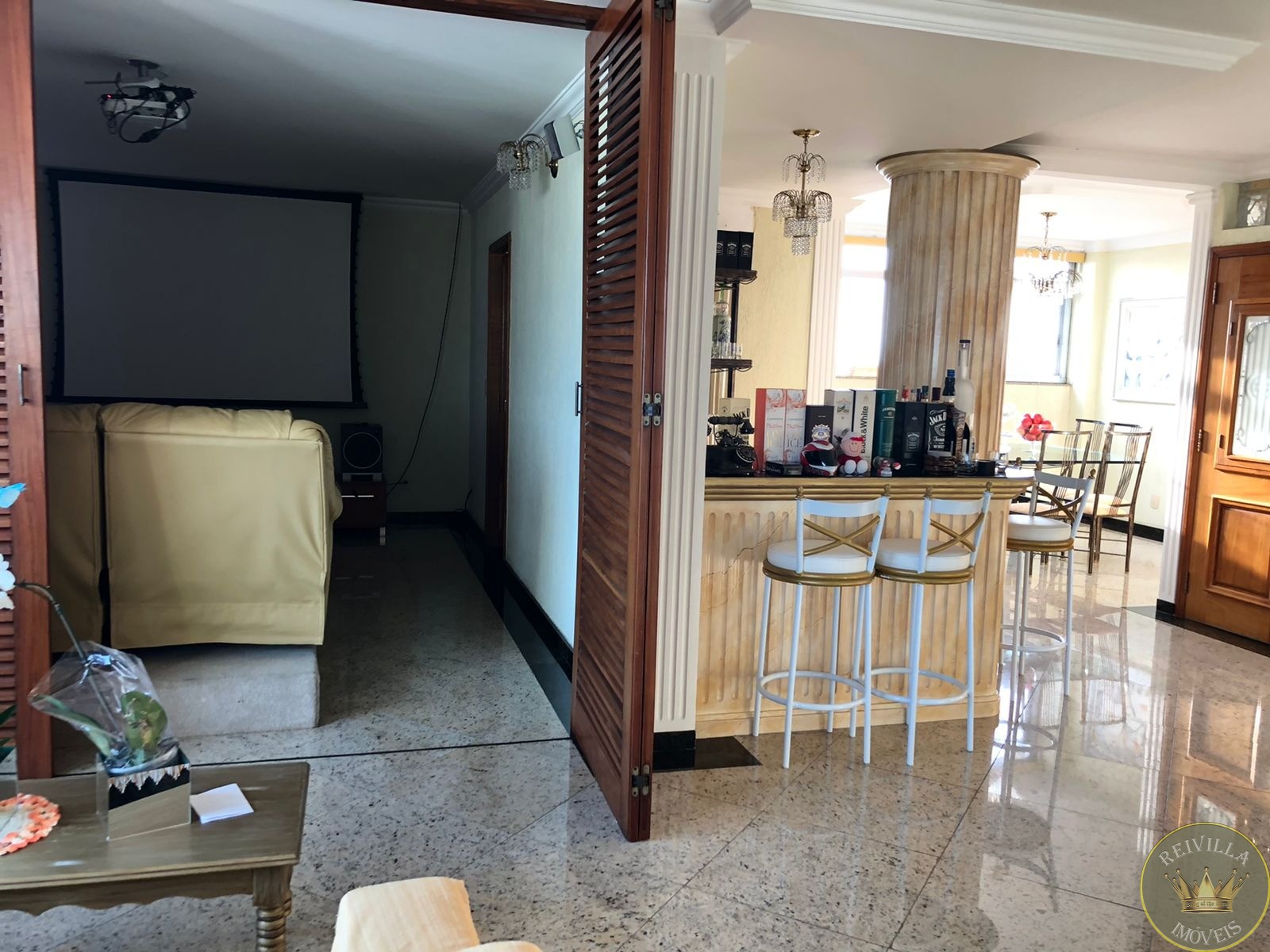 Amplo apartamento em uma das avenidas principais da Mooca.Apto 468 mts área total /368 área útil