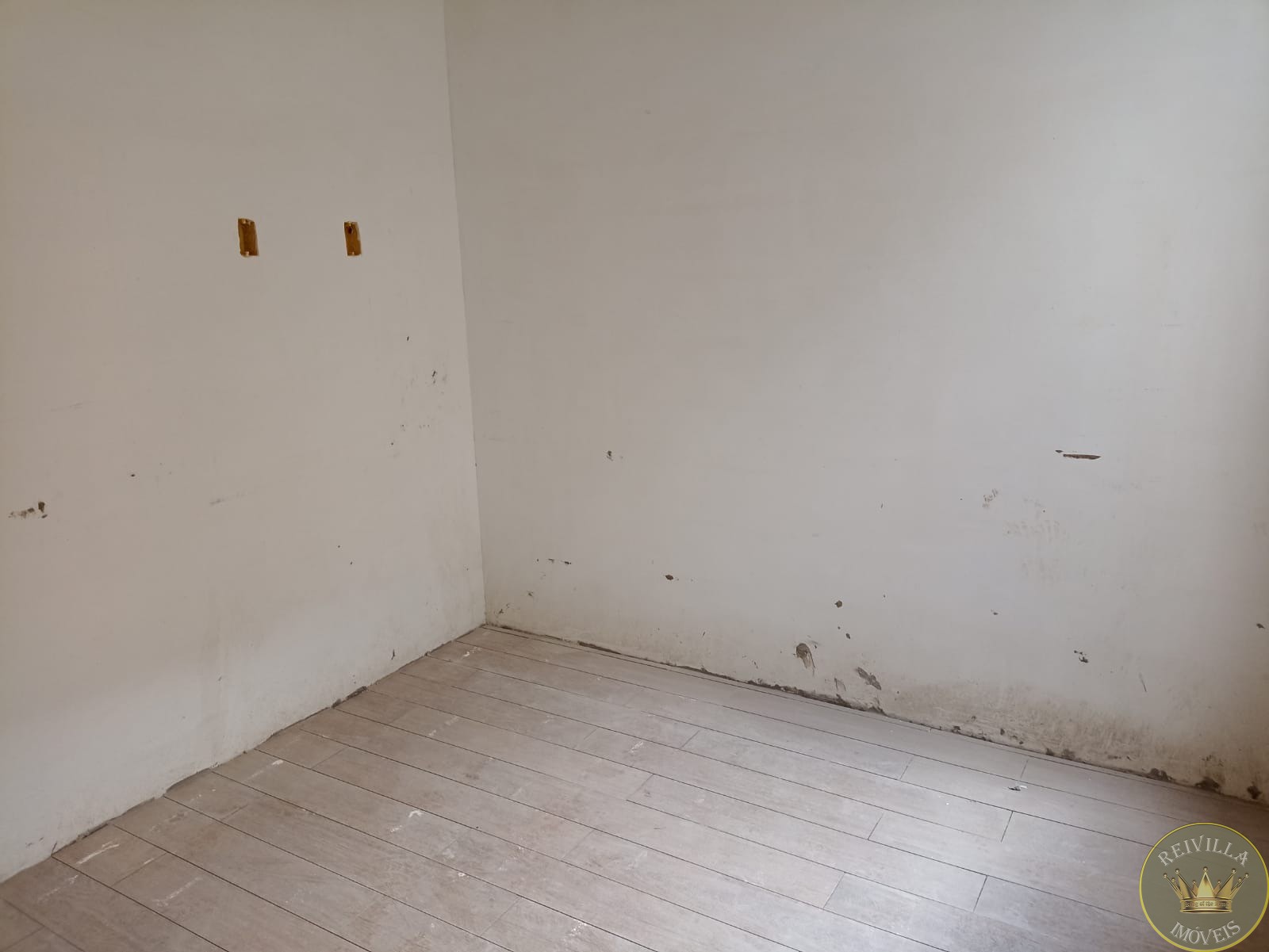 Excelentes Kitnets Novas para venda prox. Vila Ema com 31m² 01 dorm. Sala, cozinha e WC.