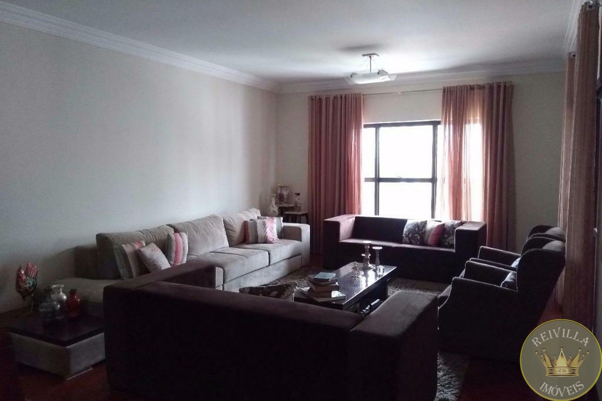 Apartamento de alto padrão no Tatuapé com 268m2 de área útil,1por andar, 4 suites, 4 vagas de garagem, varanda gourmet